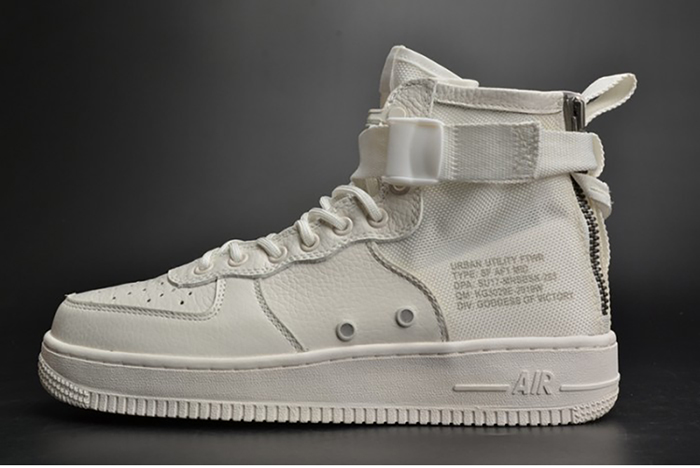 Nike Air Force 1 Mid 