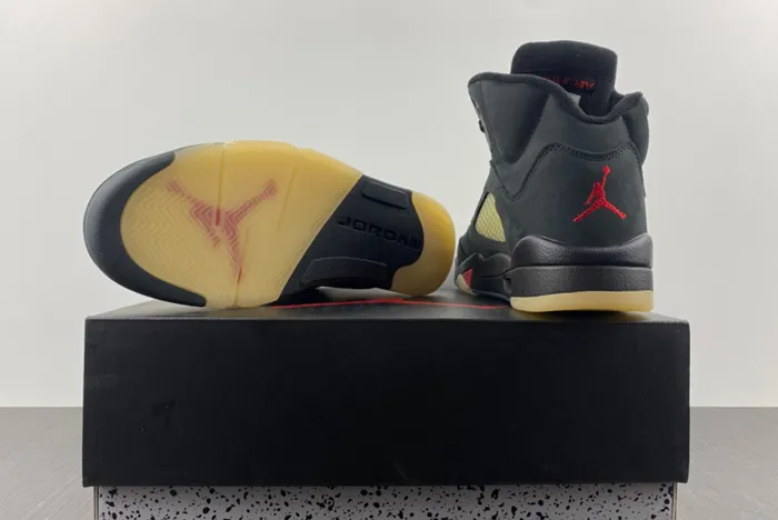 Air Jordan 5 Gore Tex Off Noir DR0092 001