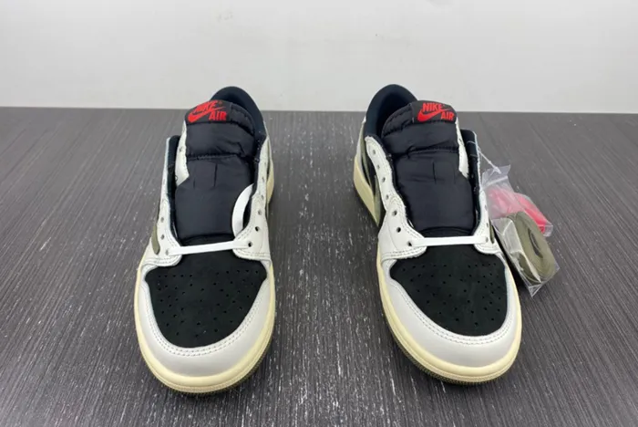 Travis Scott x Air Jordan 1 Low OG Olive DZ4137-106