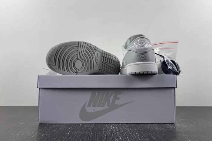 OFF-WHITE x Travis Scott x Air Jordan 1 OW DM7866-198