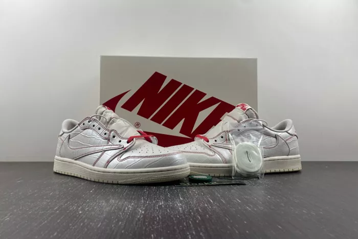 TS x AJ1 Travis Scott x Air Jordan 1 Low OG DM7866-601